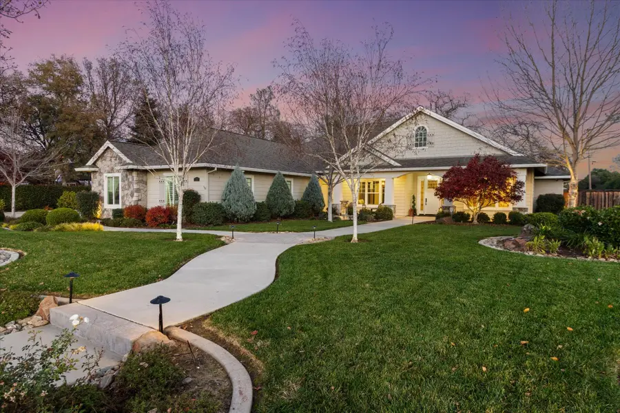 3385 Wimbledon Drive, Redding, CA 96002 - Image #3