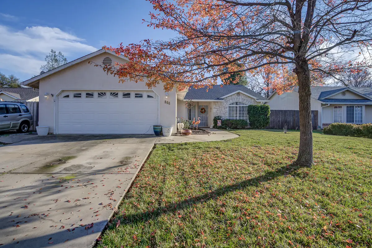 866 Fountain Circle, Redding, CA 96003 - Image #1