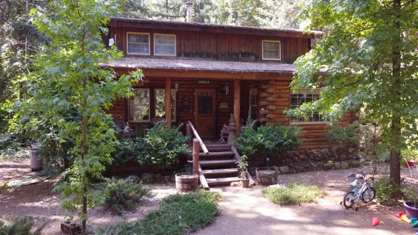 31 Lake Road, Junction City, CA 96048