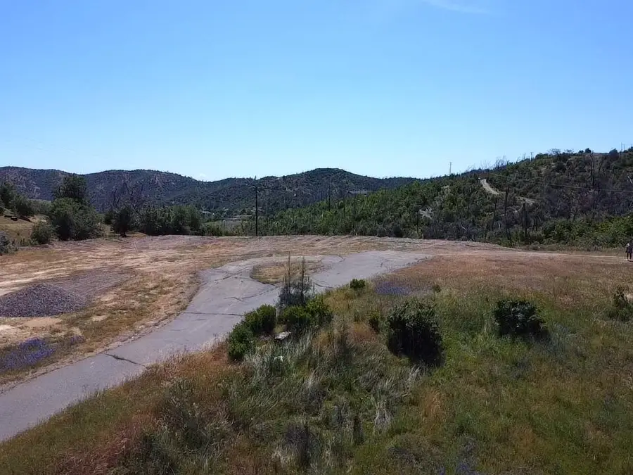 15685 Whispering Woods Trail, Redding, CA 96001 - Image #2