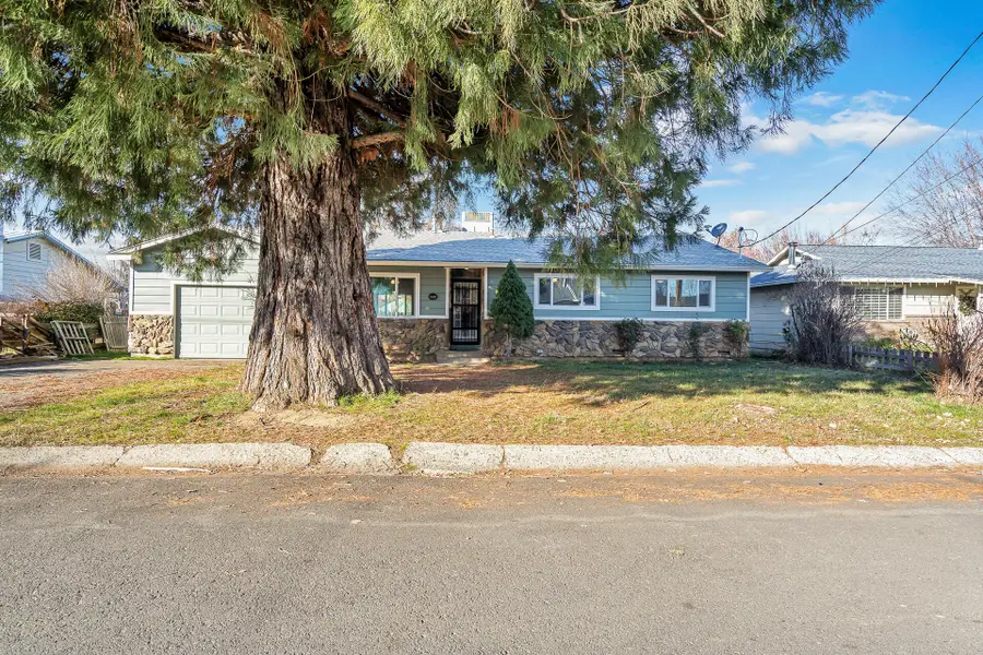 20534 Ontario Avenue, Burney, CA 96013 - Image #3