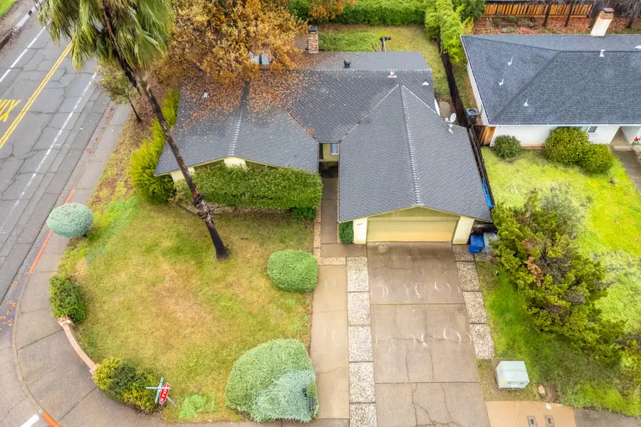 1988 Shasta Pines Way, Redding, CA 96002 - Image #2