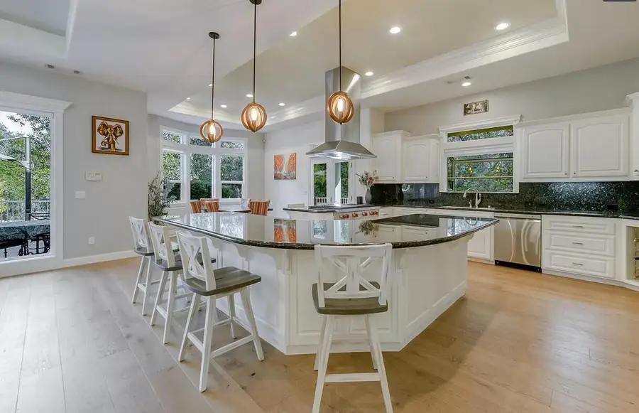 13497 Tierra Heights Road, Redding, CA 96003 - Image #3