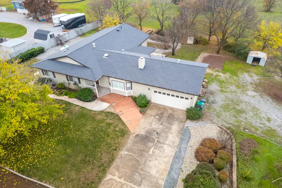 6766 Drake Drive, Anderson, CA 96007 - Image #2