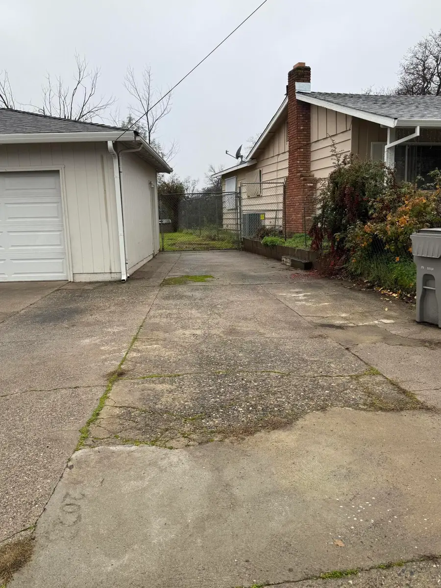 4620 Enchanted Way, Redding, CA 96001 - Image #3