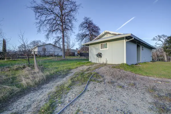 13003 Gas Point Road, Igo, CA 96047