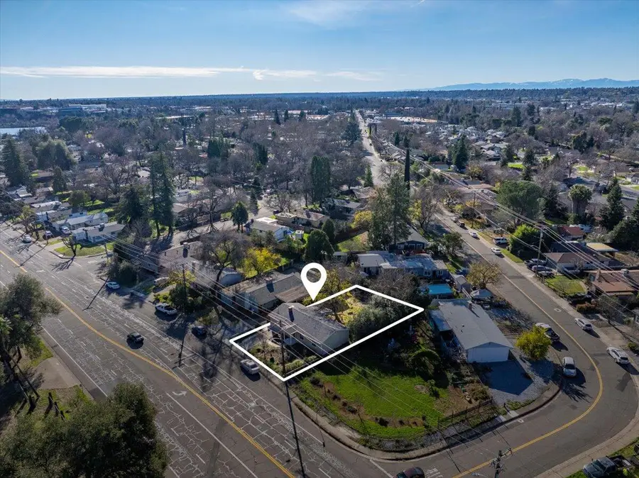 2068 Park Marina Drive, Redding, CA 96001 - Image #2