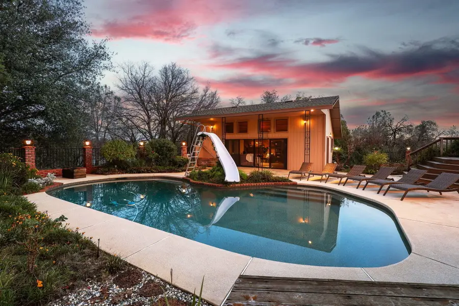 15133 Vista Knolls Drive, Redding, CA 96001 - Image #2