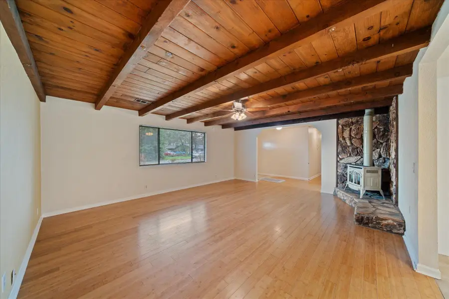 7235 Amigo Way, Redding, CA 96002 - Image #3