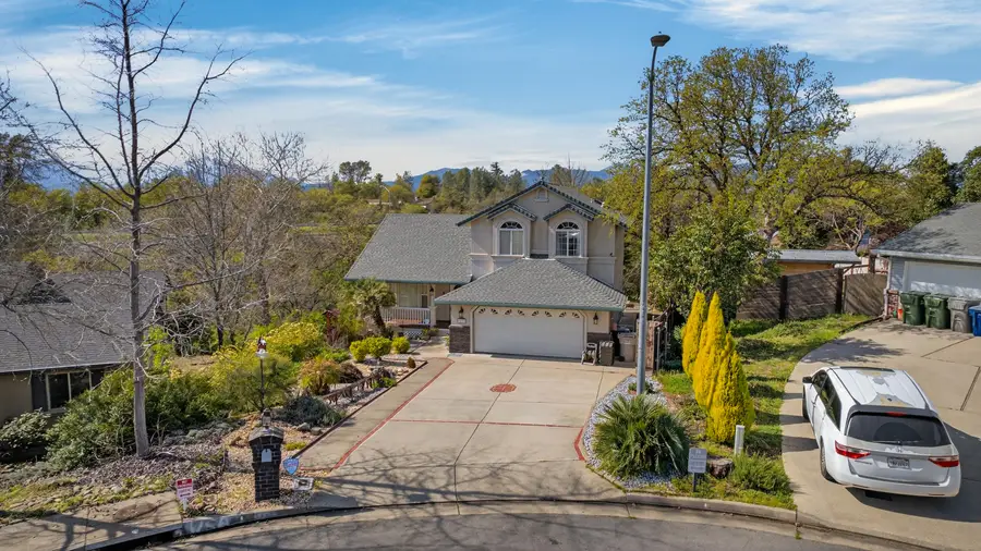 5536 Trish Court, Redding, CA 96003 - #2