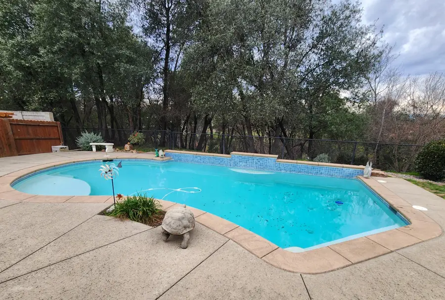 1865 Dellwood Drive, Redding, CA 96003 - #2