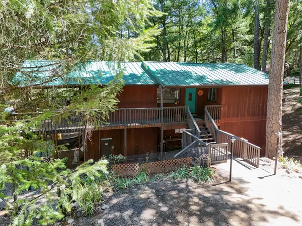 500 Timber Ridge Road, Weaverville, CA 96093