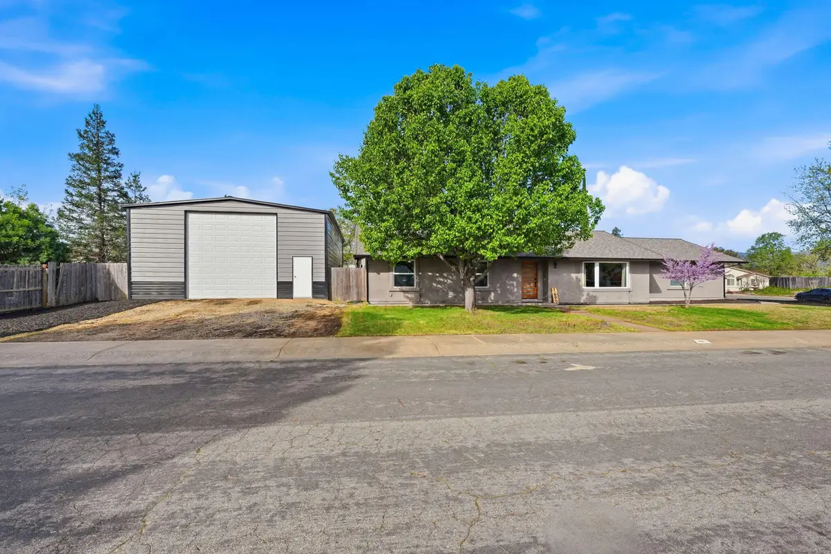 1692 Kildare Drive, Redding, CA 96001 - #1