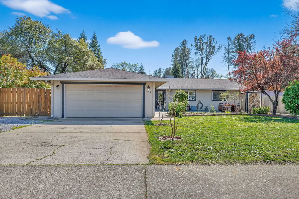 953 Oakmont Drive, Redding, CA 96003 - #1