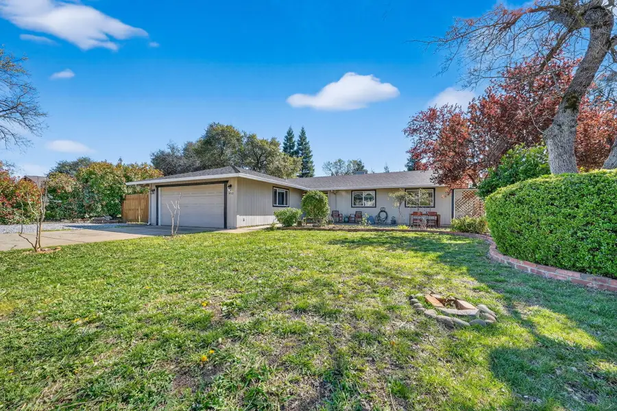 953 Oakmont Drive, Redding, CA 96003 - #2