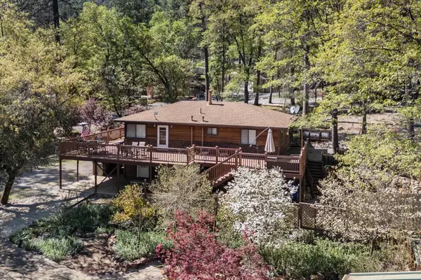 17856 Lake Drive, Lakehead, CA 96051