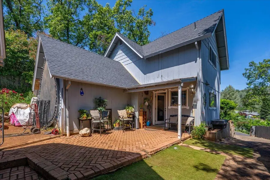 3812 Pancake Hill Drive, Shasta Lake, CA 96019 - #3