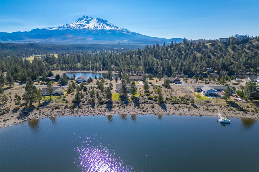 5059 Indian Island Drive, Weed, CA 96094 - #2