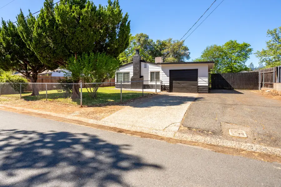 1140 Eugene Avenue, Shasta Lake, CA 96019 - #2