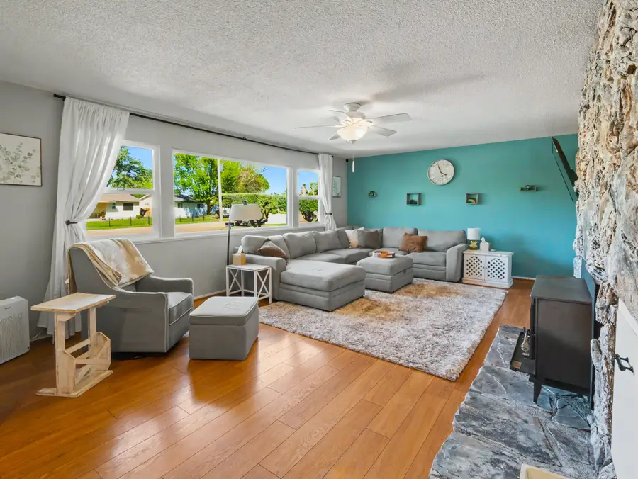 1005 Grissom Court, Redding, CA 96002 - #3