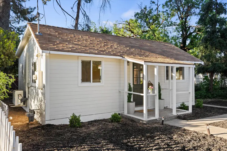 578 E 9th Avenue #1/2, Chico, CA 95926 - #3