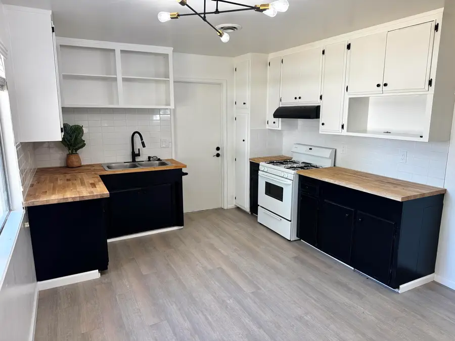 3732 Mercury Drive, Redding, CA 96002 - #3