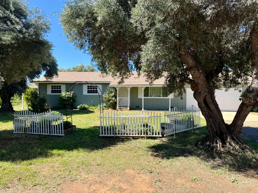 5572 Olive Street, Anderson, CA 96007 - #2