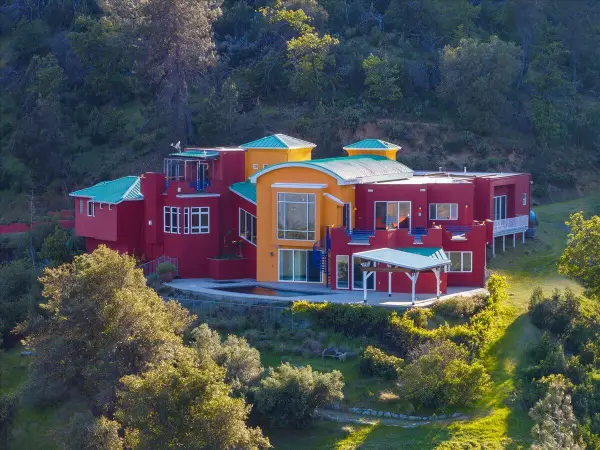 15000 Middletown Park Drive, Redding, CA 96001