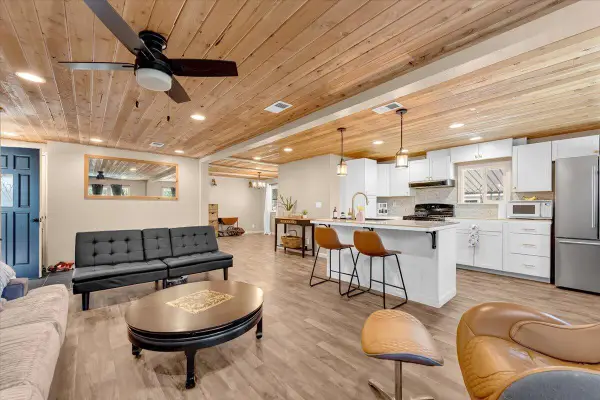 821 Saint Marks Street, Redding, CA 96003