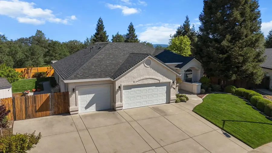 2588 Valencia Street, Redding, CA 96003 - #2