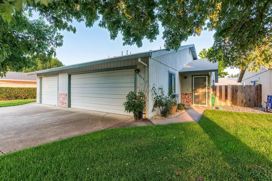 2843 Red Bud Lane, Anderson, CA 96007 - #2