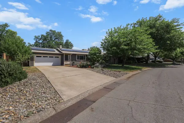 6935 Granada Drive, Redding, CA 96002