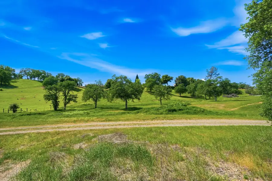 12212 Kawliga Lane, Bella Vista, CA 96008 - #3