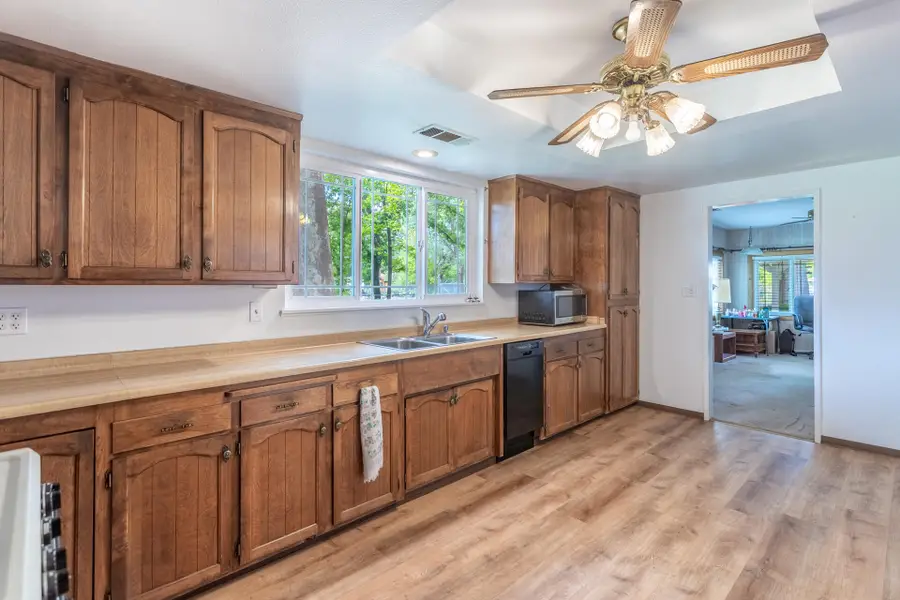 2271 Alexander Avenue, Anderson, CA 96007 - #3