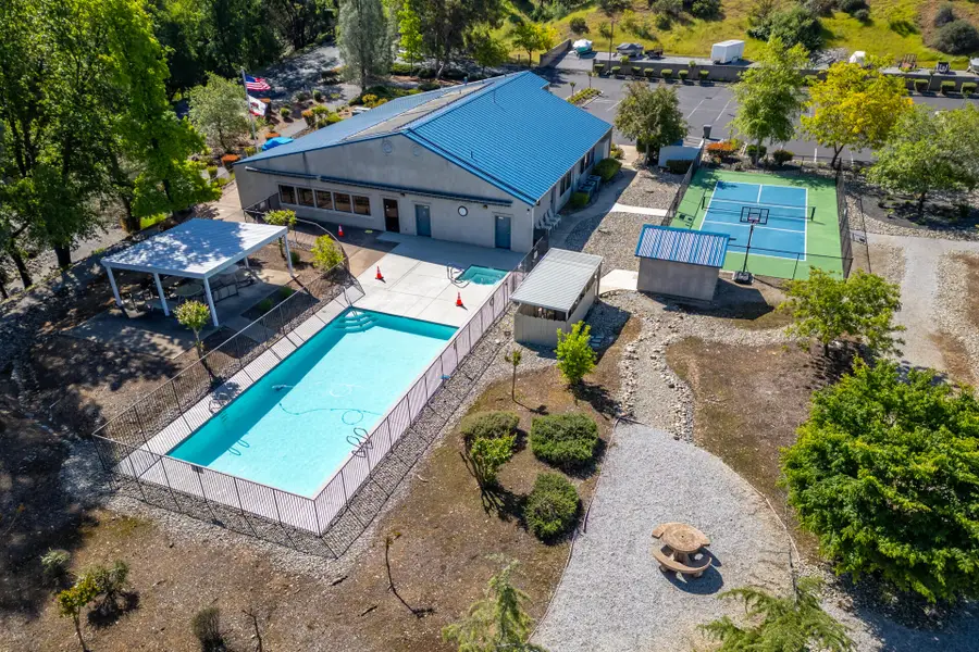 655 Mammoth Path, Redding, CA 96003 - #2