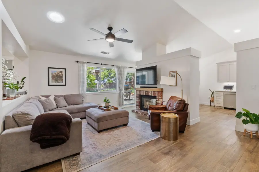 2178 Hemingway Street, Redding, CA 96003 - #3