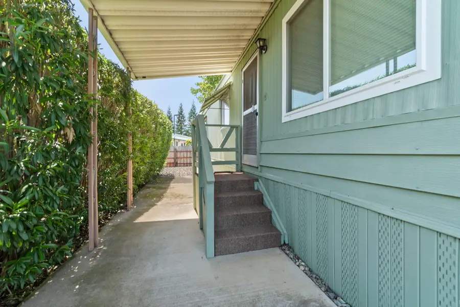 2093 Victor Avenue, Redding, CA 96002 - #2