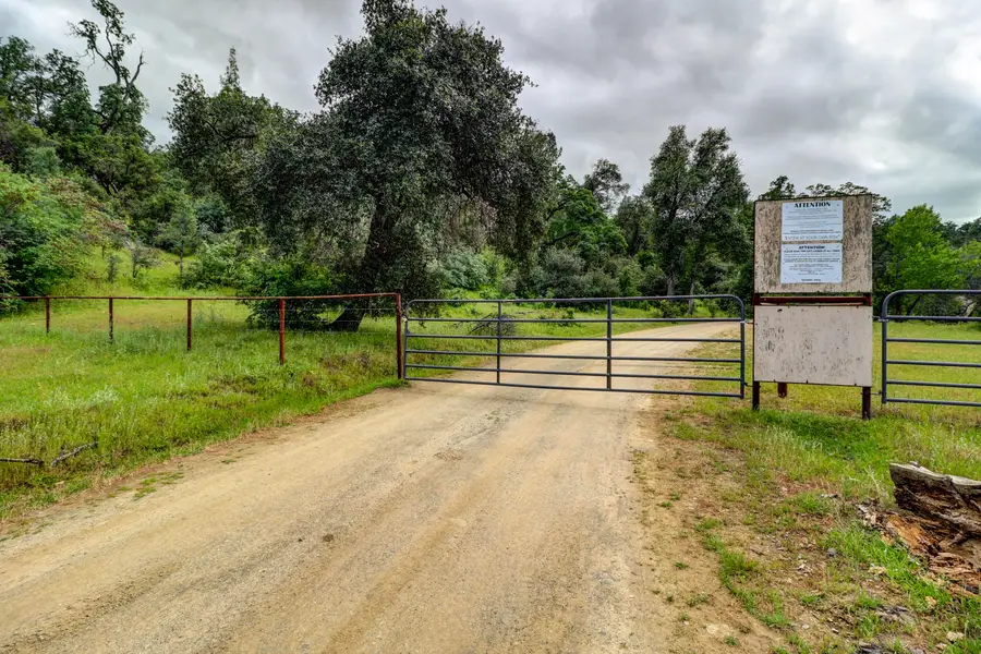 000 Clover Creek Drive, Red Bluff, CA 96080 - #3