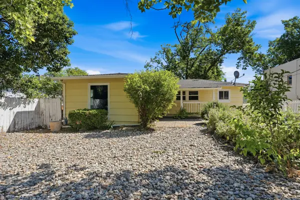 1523 Olive Avenue, Redding, CA 96001