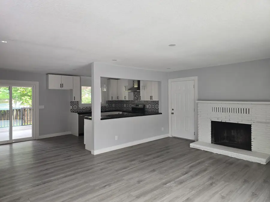 1921 Montana Avenue, Shasta Lake, CA 96019 - #2