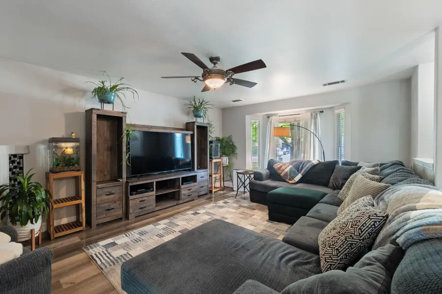 3544 Barkwood Drive, Anderson, CA 96007 - #2