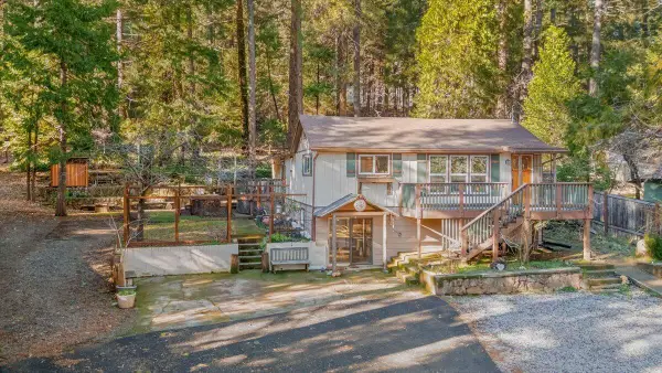 30684 Crag View Drive, Dunsmuir, CA 96025