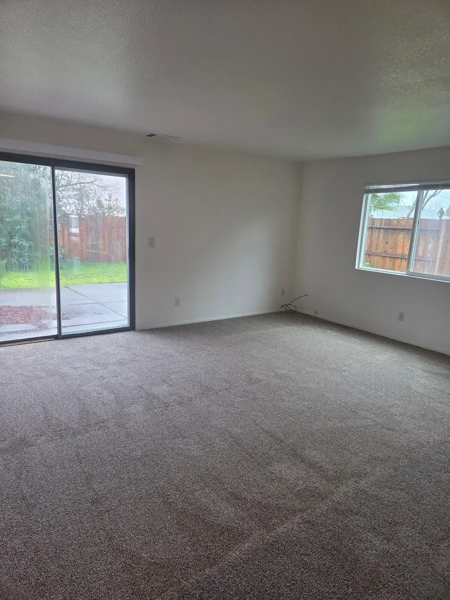 2053 Charade Way, Redding, CA 96003 - #2