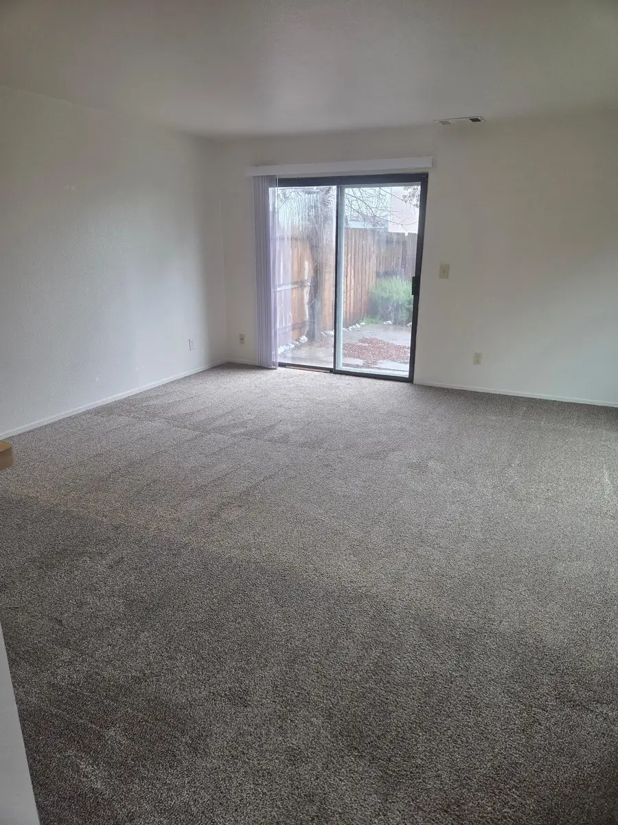 2053 Charade Way, Redding, CA 96003 - #3