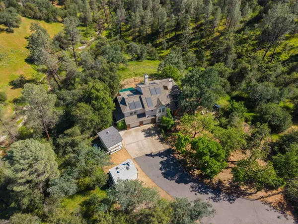 8745 Glendive Lane, Redding, CA 96001