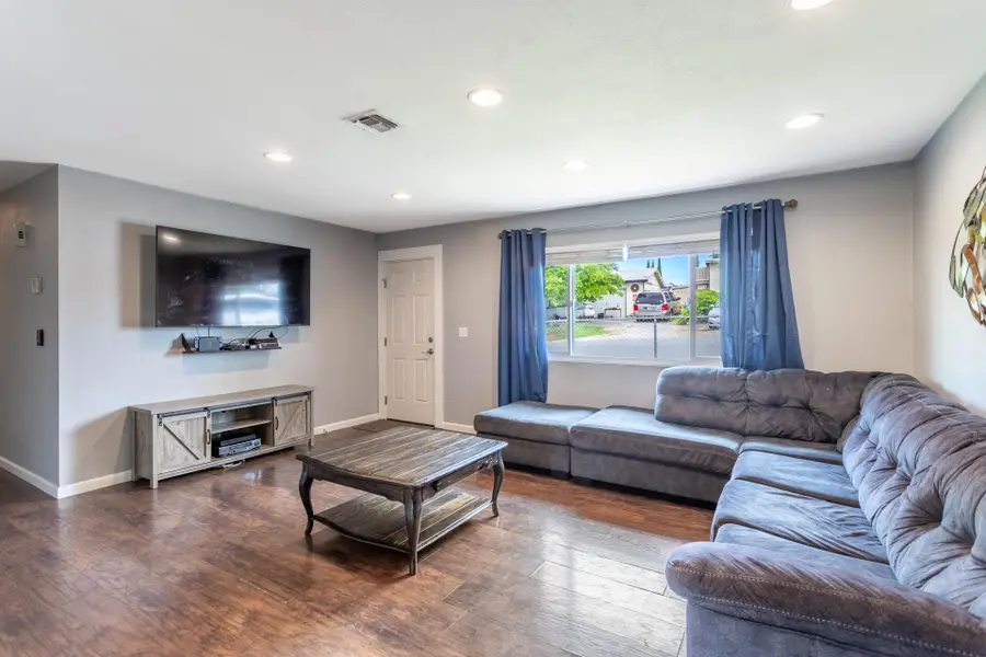 4904 Shasta Street, Shasta Lake, CA 96019 - #2