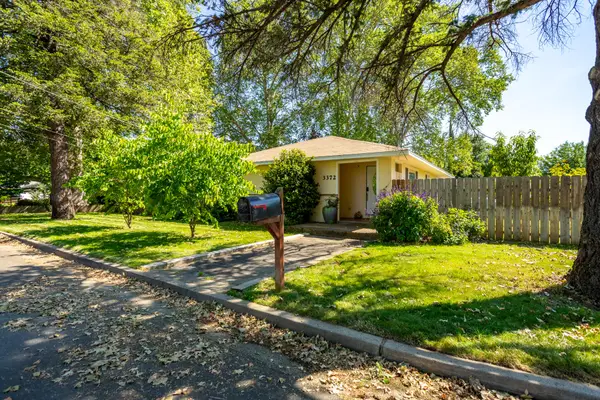 3372 Riverside Drive, Anderson, CA 96007