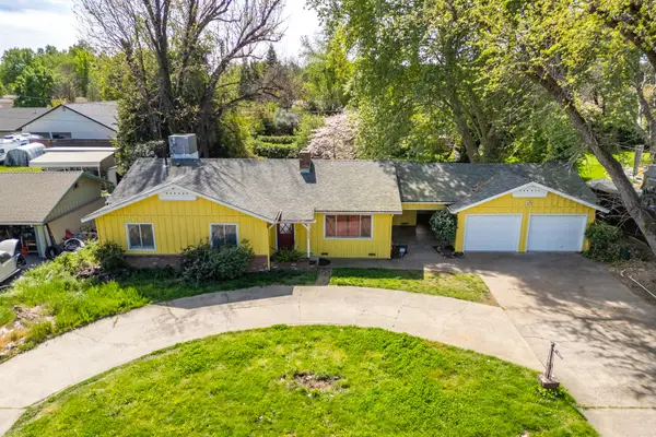 2993 Sacramento Drive, Redding, CA 96001