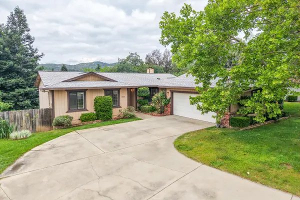 1988 Mary Lake Drive, Redding, CA 96001