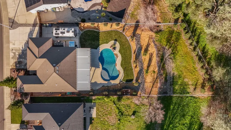 6323 Oxbow Street, Redding, CA 96001 - Image #2